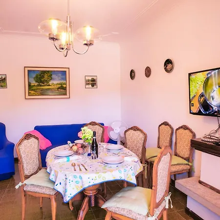 Casa Fiorella Apartment *